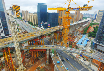 假日施工忙，工程建設(shè)加速度